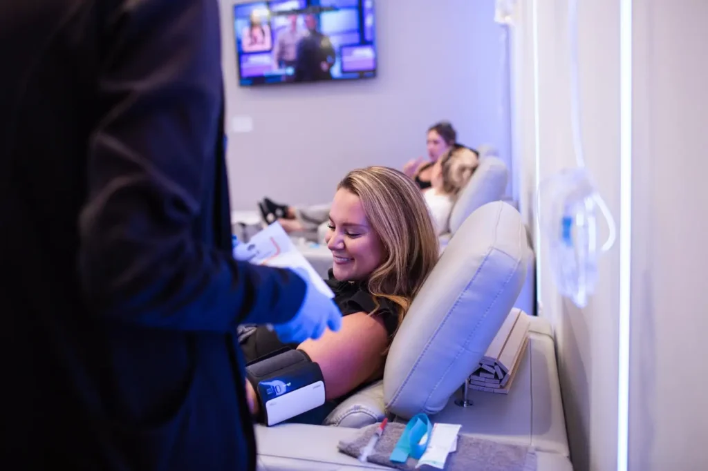 What to Expect During Your First IV Drip Therapy Session 2 4ef69d39 4ad0 48c2 92f2 bbd5bc8c59db